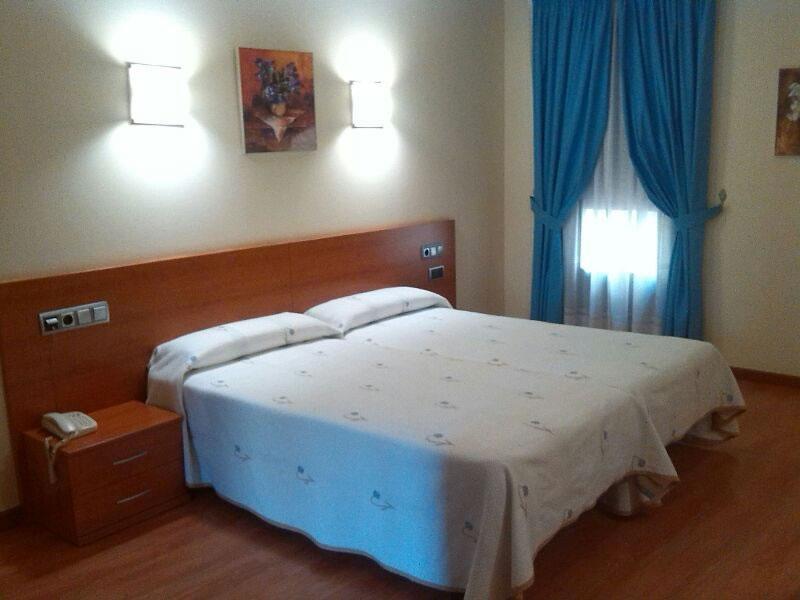 Hotel Zaravencia By Bossh Hotels โตโร ภายนอก รูปภาพ